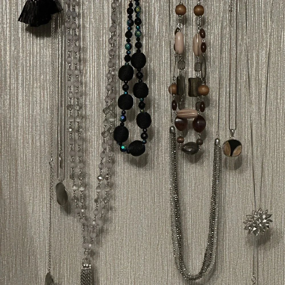 8 Necklaces & 7 Earrings - Picture 1 of 9